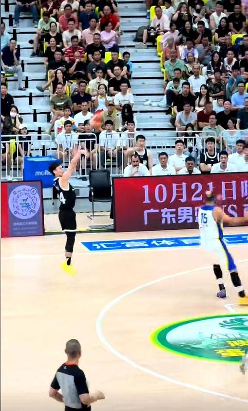 里程碑夜！犹他爵士战术微调，CBA季后赛今夜刷纪录，赛场秩序良好，身体对抗强度拉满的简单介绍